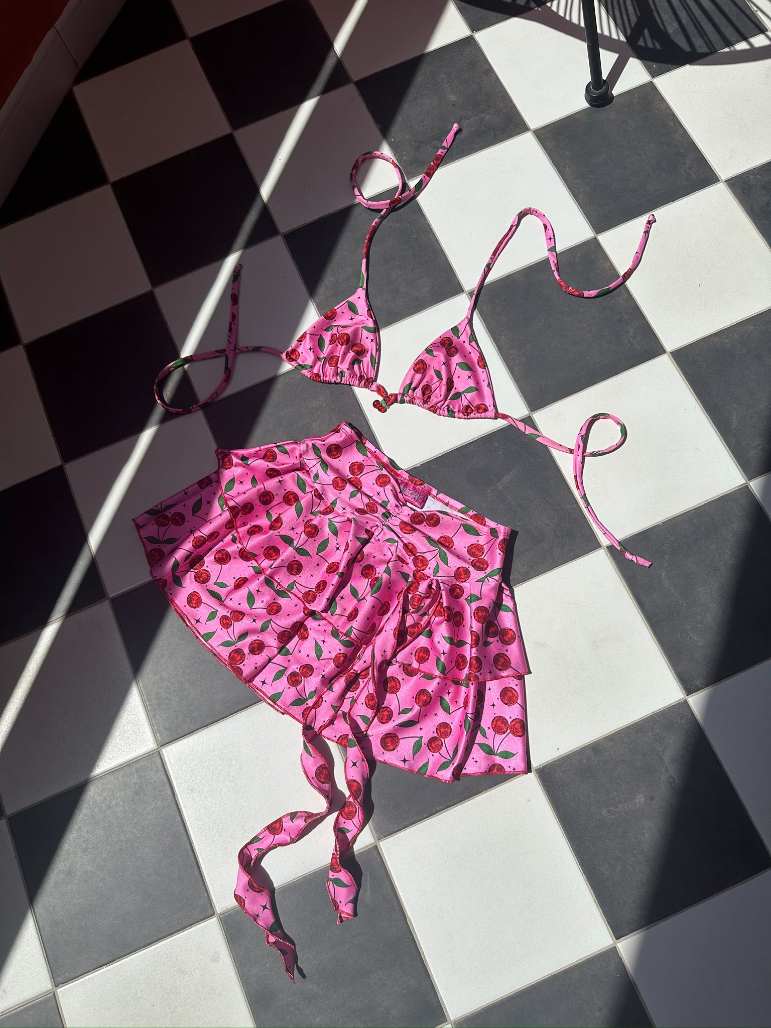 Pink disco cherry - Skirt only image 1
