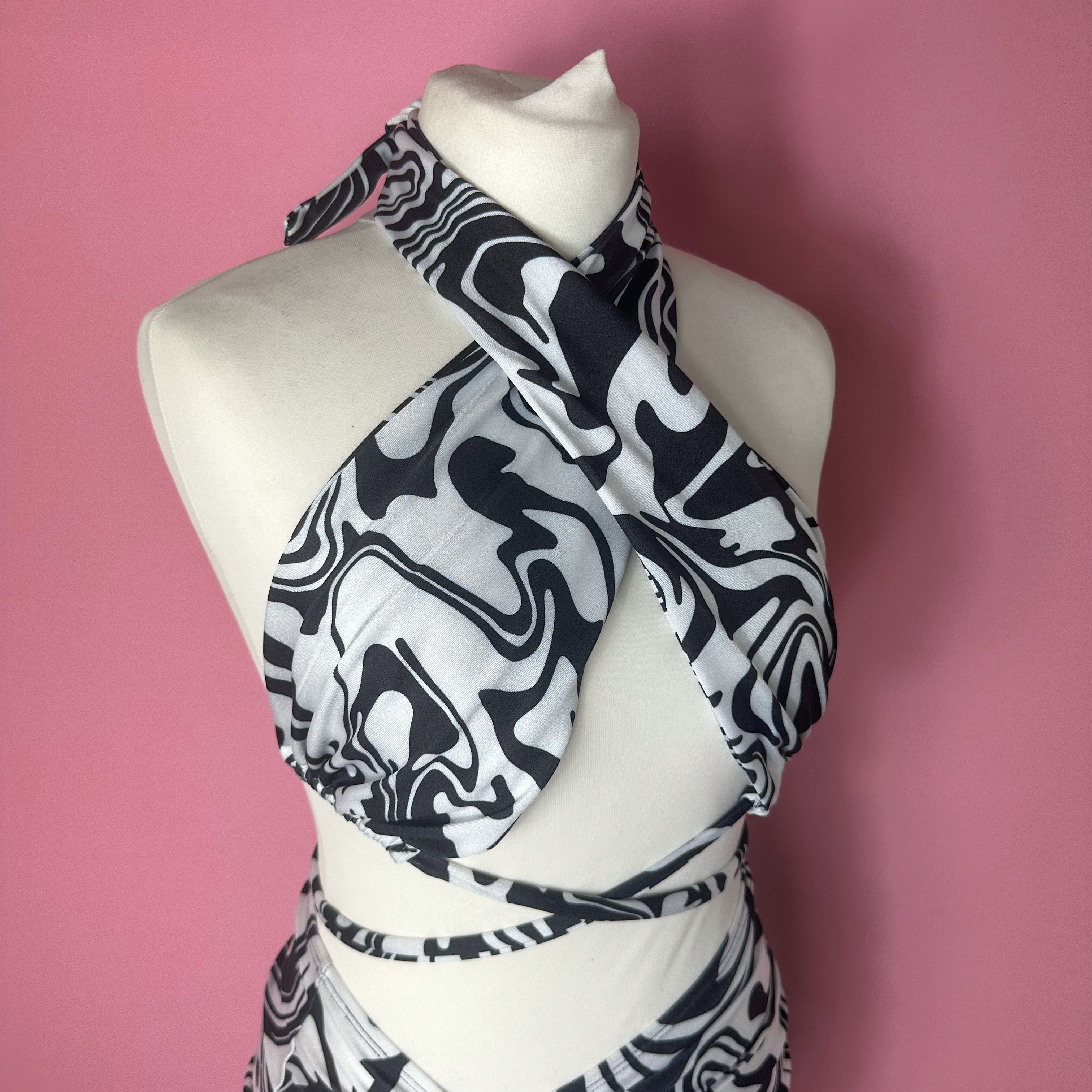 Monochrome Swirl - Multiway top & Shorts image 2