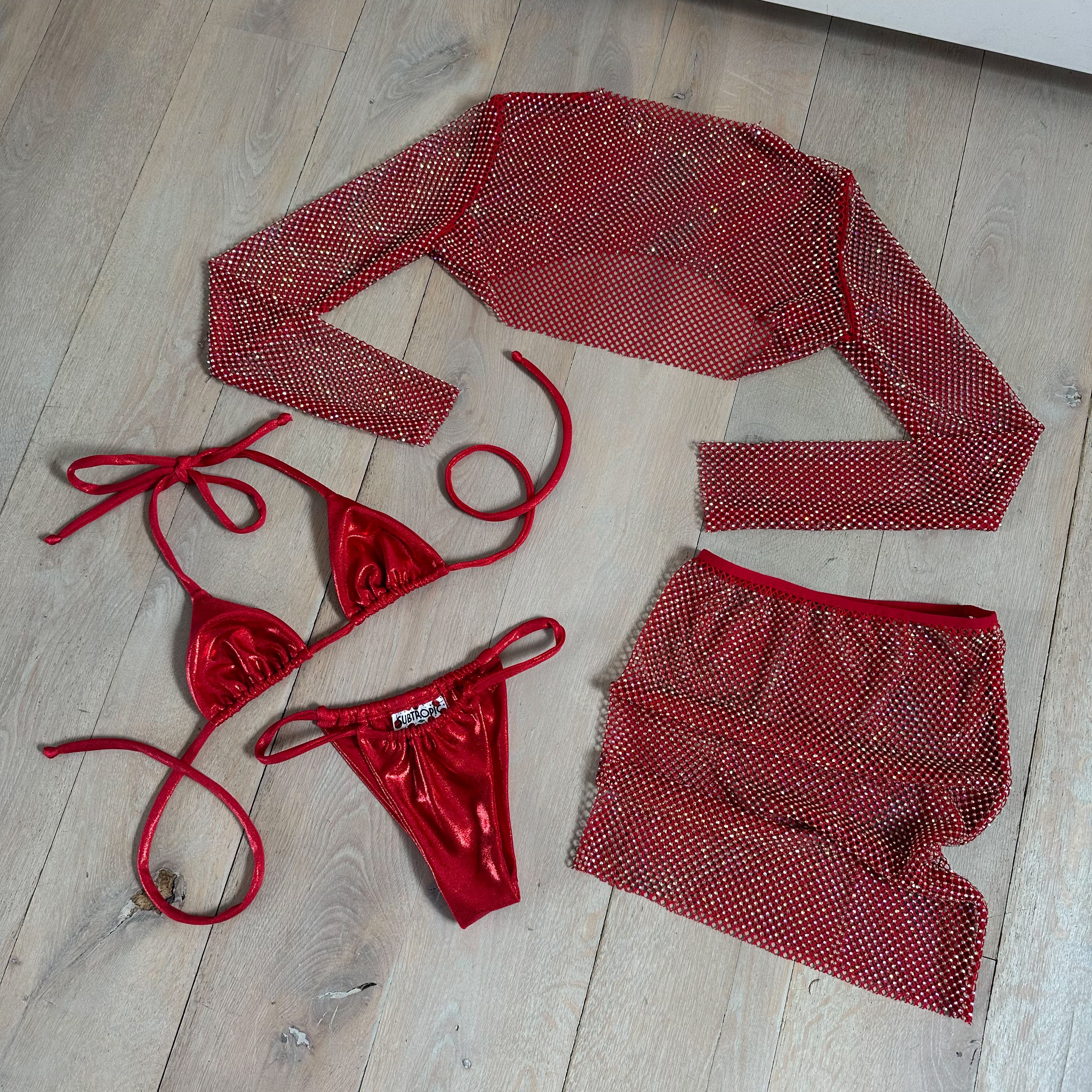 Red rhinestone full set (4 pieces) - Bundle image 0