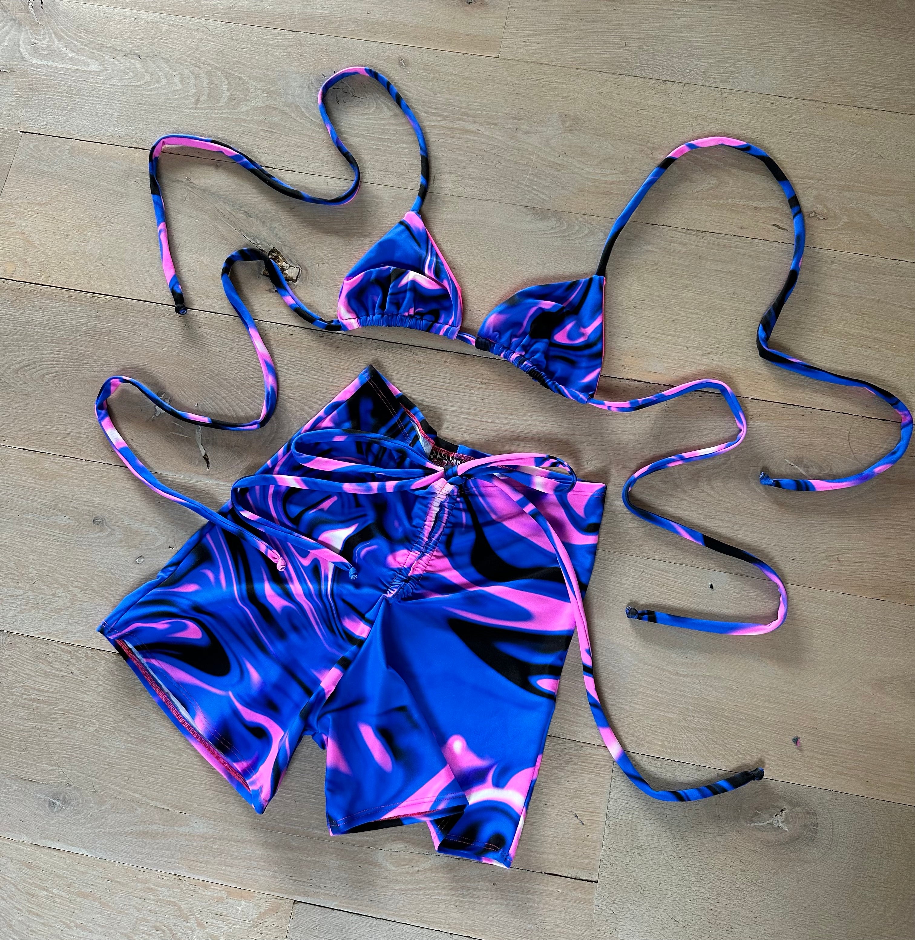 Bralet & Shorts set - UV Wavey print (Blue) image 3