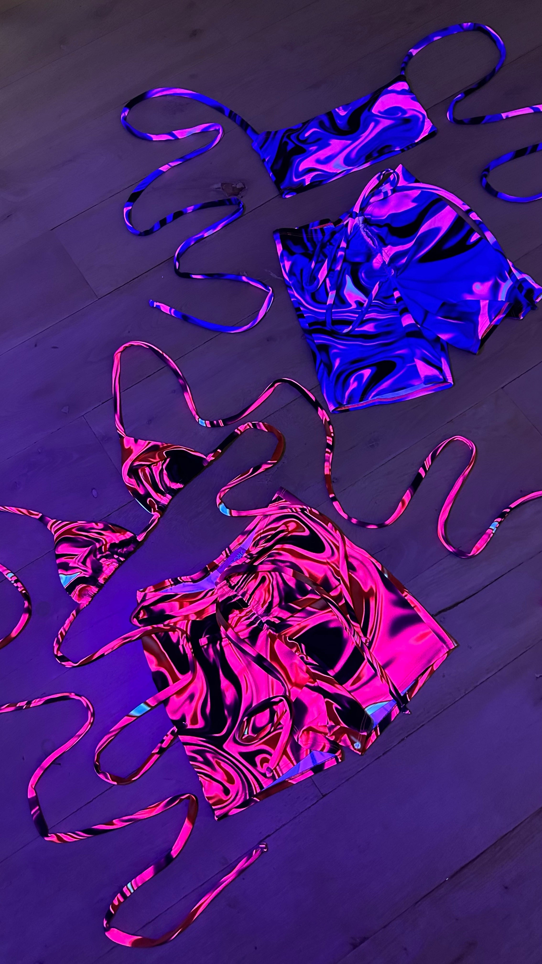 Bralet (or Bandeau) & Shorts set - UV Wavey print (Pink) image 2