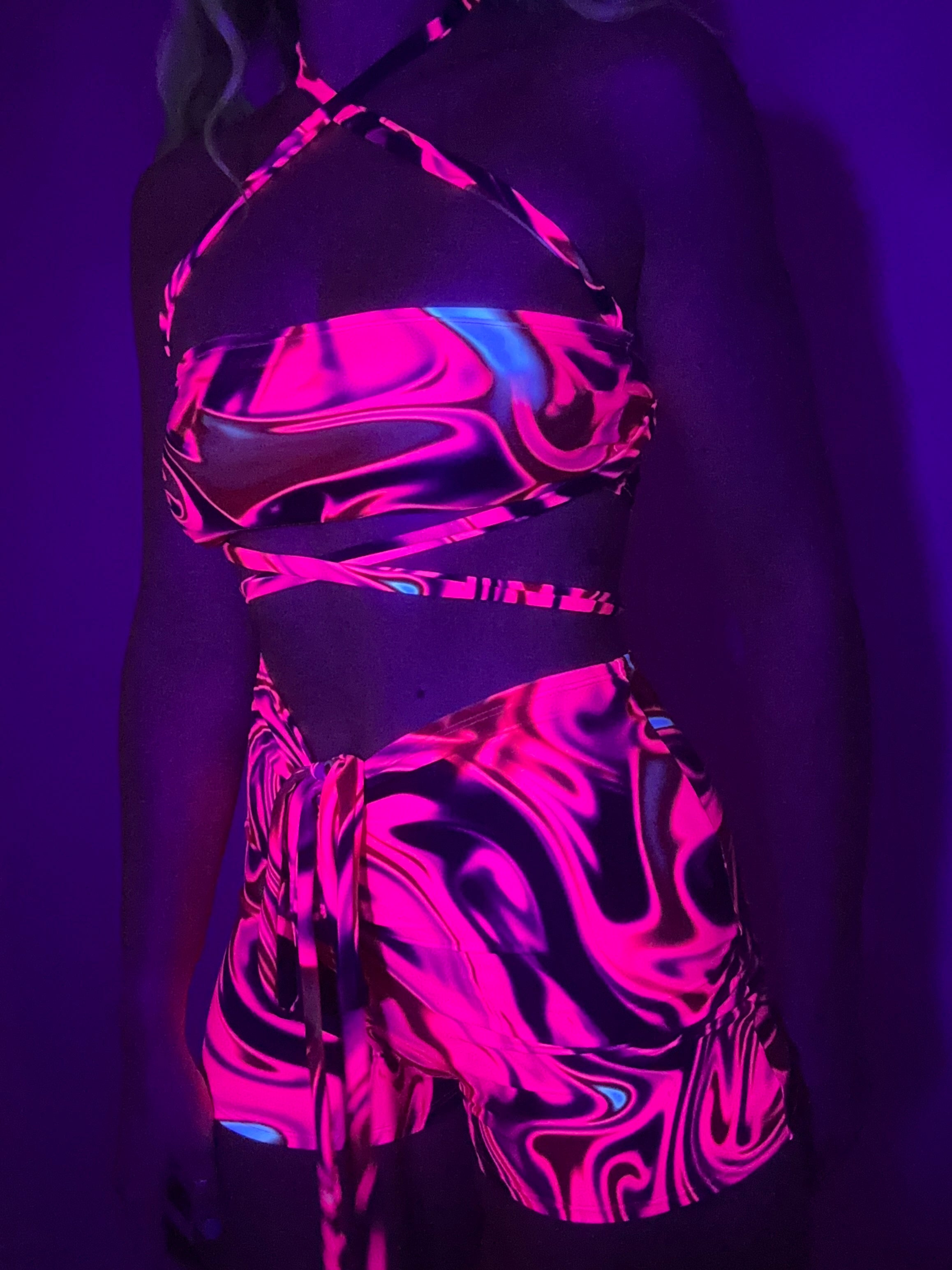 Bandeau (or Bralet) & Shorts set - UV Wavey print (Pink) image 7