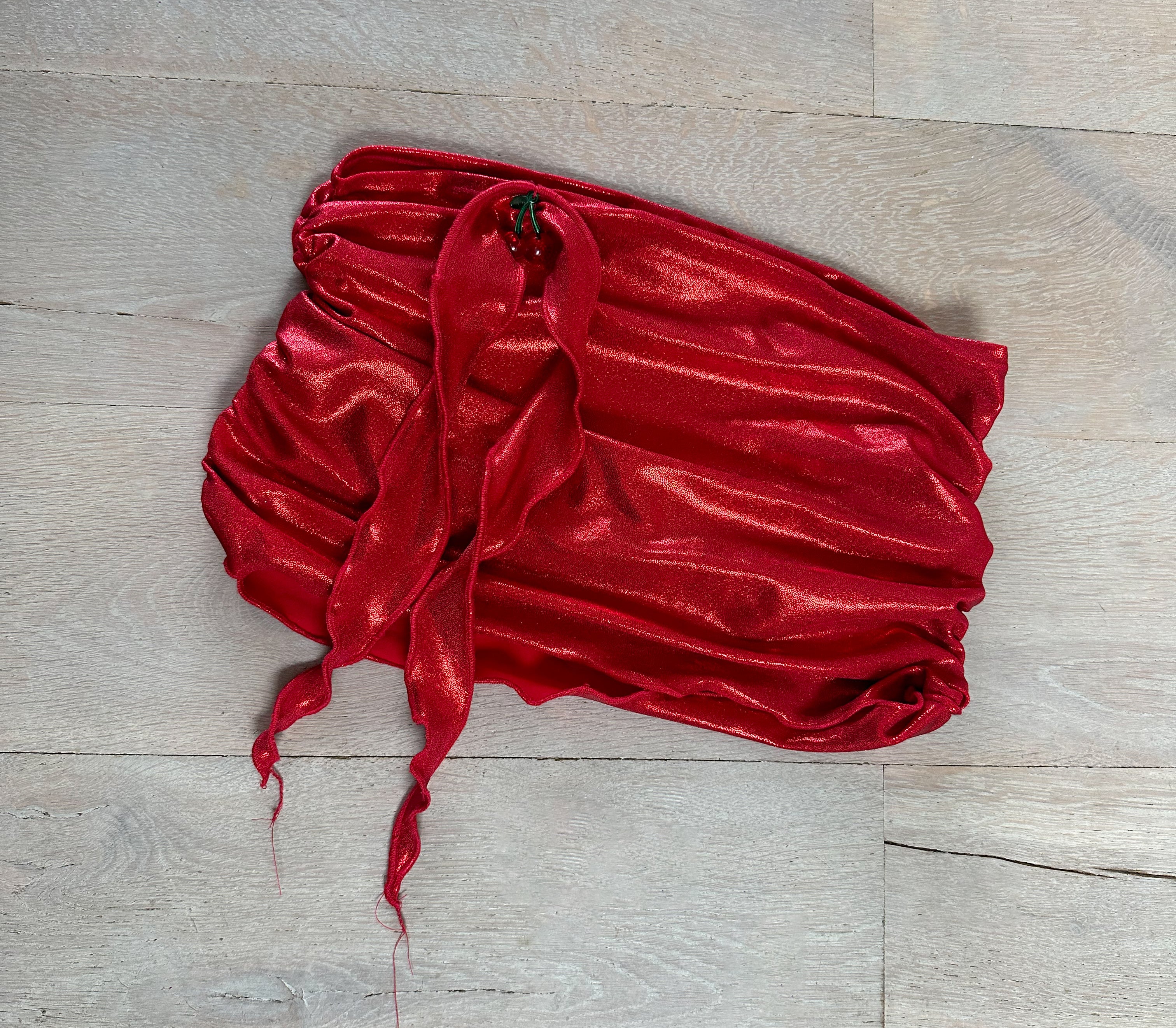 Metallic red - Bralet & micro mini skirt. image 6