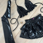 Black wet look skirt, bralet & sleeve set   image 3