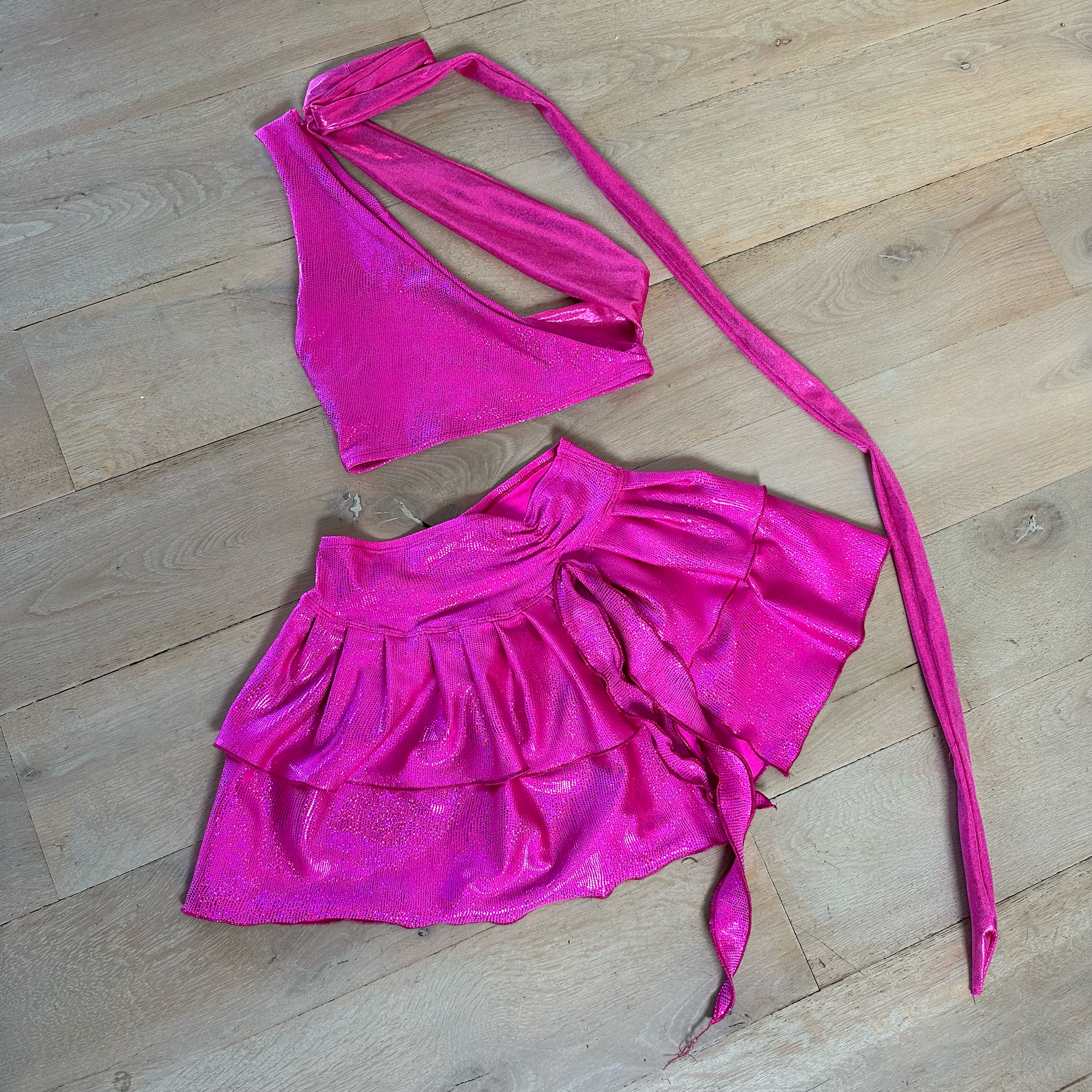 Hot pink sparkle - Crop top & double layered slit skirt image 1